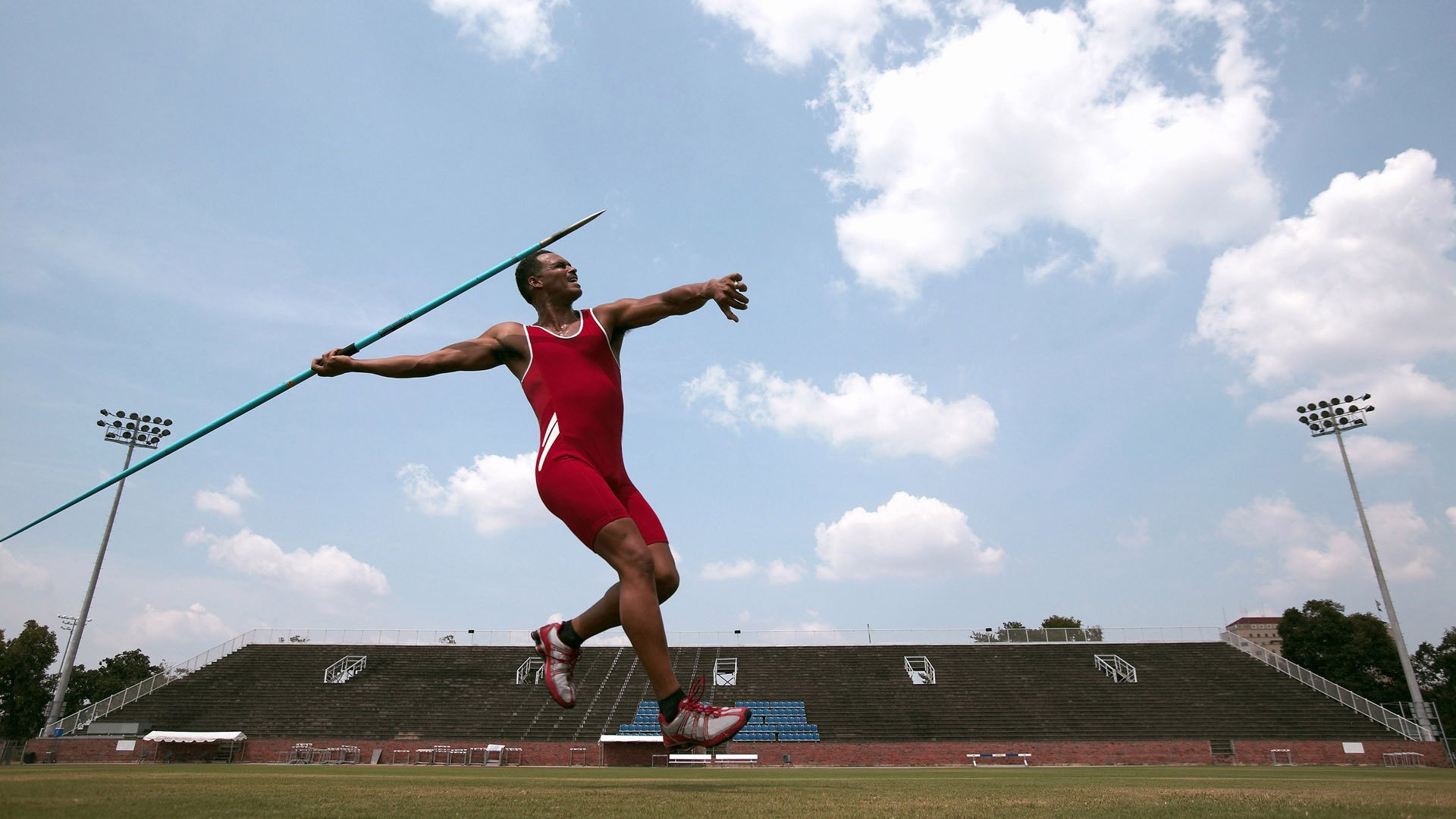 开云体育网页版-新兴极限运动：飞跃、旋转的色彩盛宴